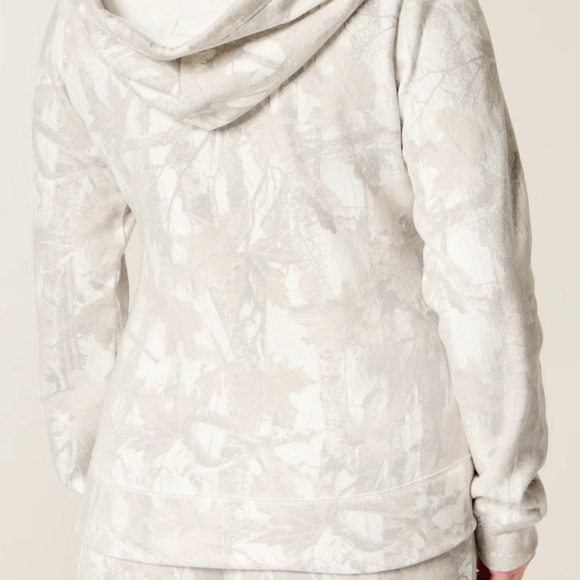 Hollister Cream Camo Zip-Up Hoodie | Size S - Picture 3 of 6